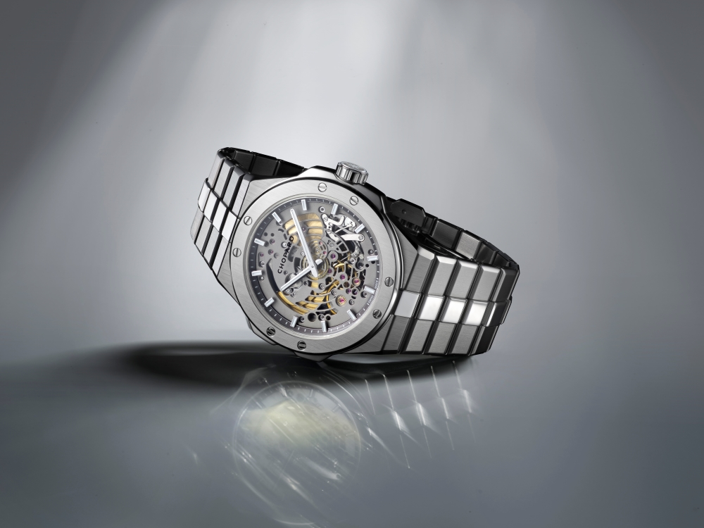 298630 3001 Alpine Eagle 41 XP TT Fdral Studio 1